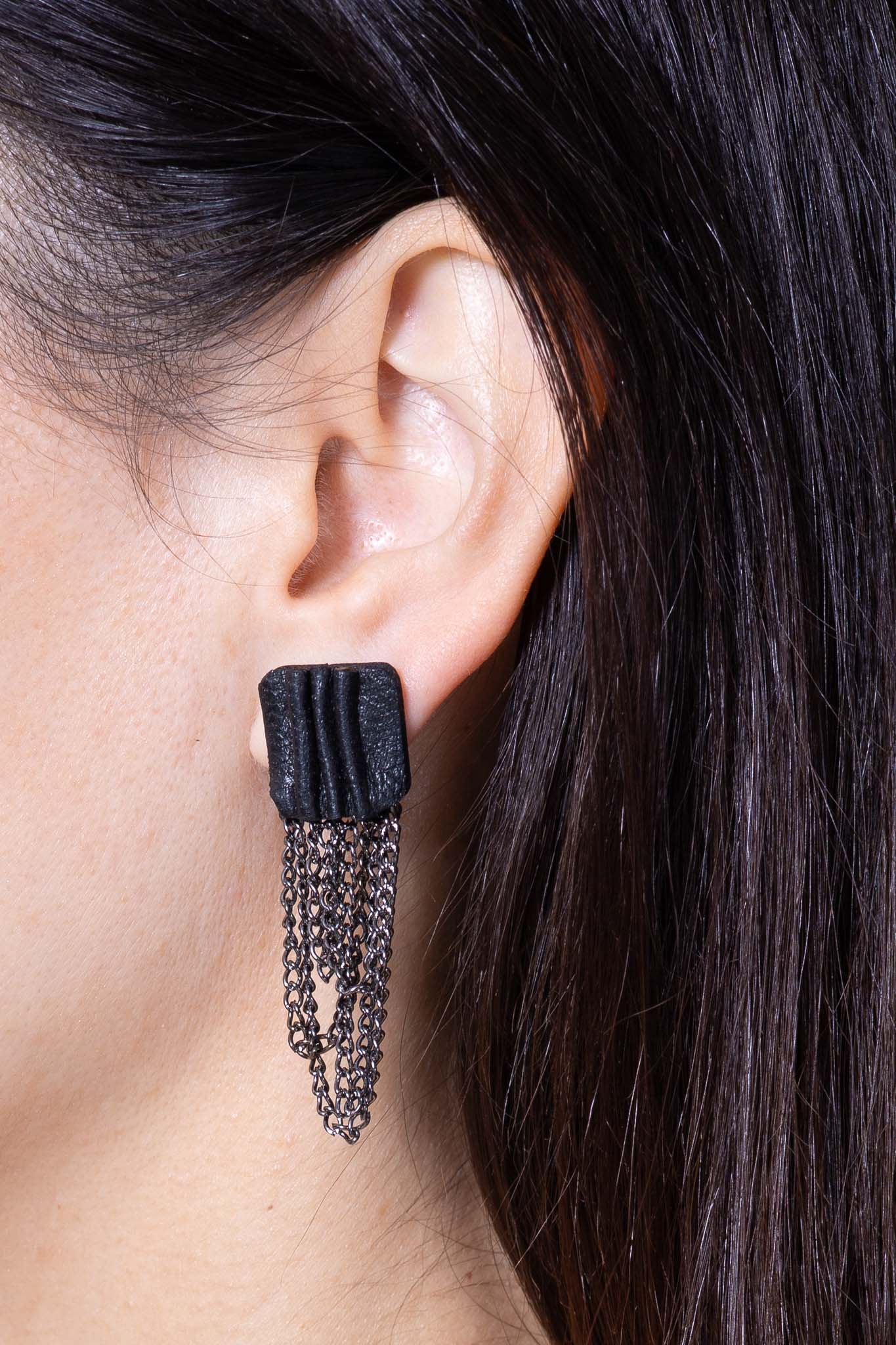 Earrings "BLACK WAVE" 2